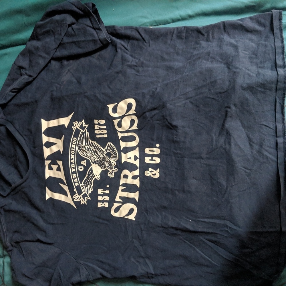 Men's Levi Tee